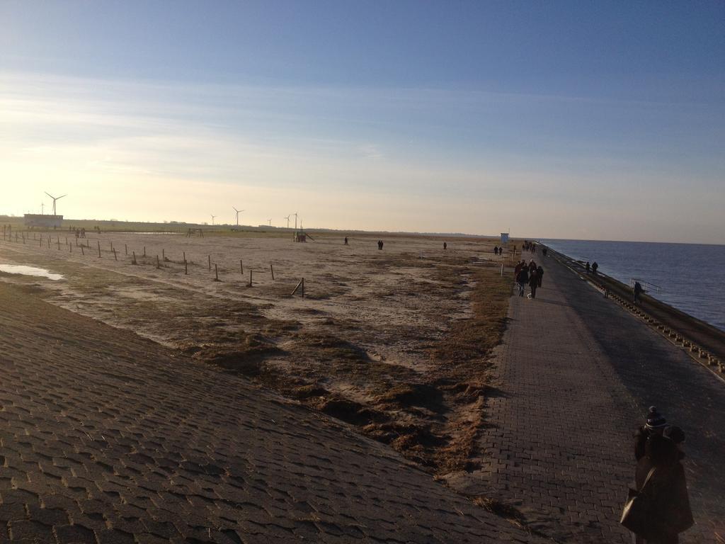 Yachthus - Direkt Am Meer Carolinensiel Exterior foto